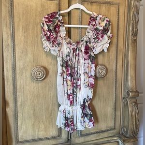 American rag floral drop shoulder top size XS NWOT